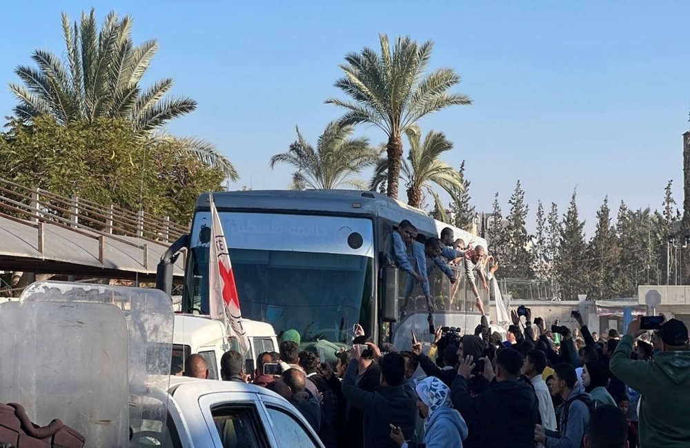 ۴۶ زن و کودک فلسطینی از اسارت آزاد شدند
