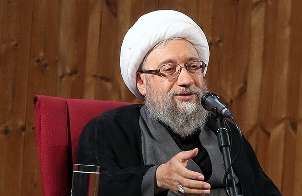 توضیحات آملی لاریجانی درمورد بررسی لوایح پالرمو و CFT