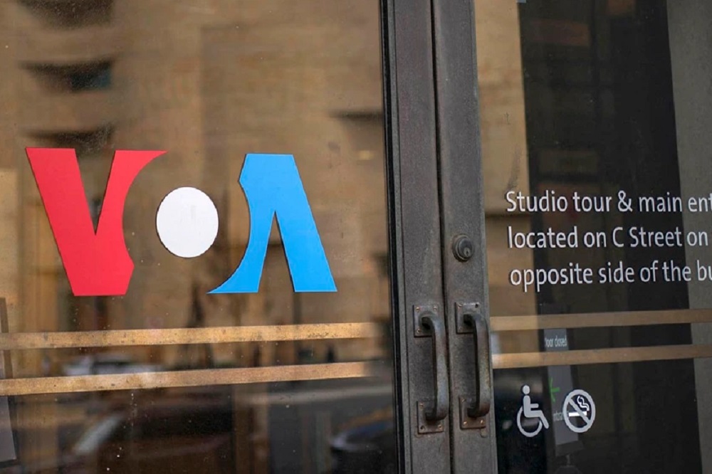 چرا صدای آمریکا خاموش شد؟