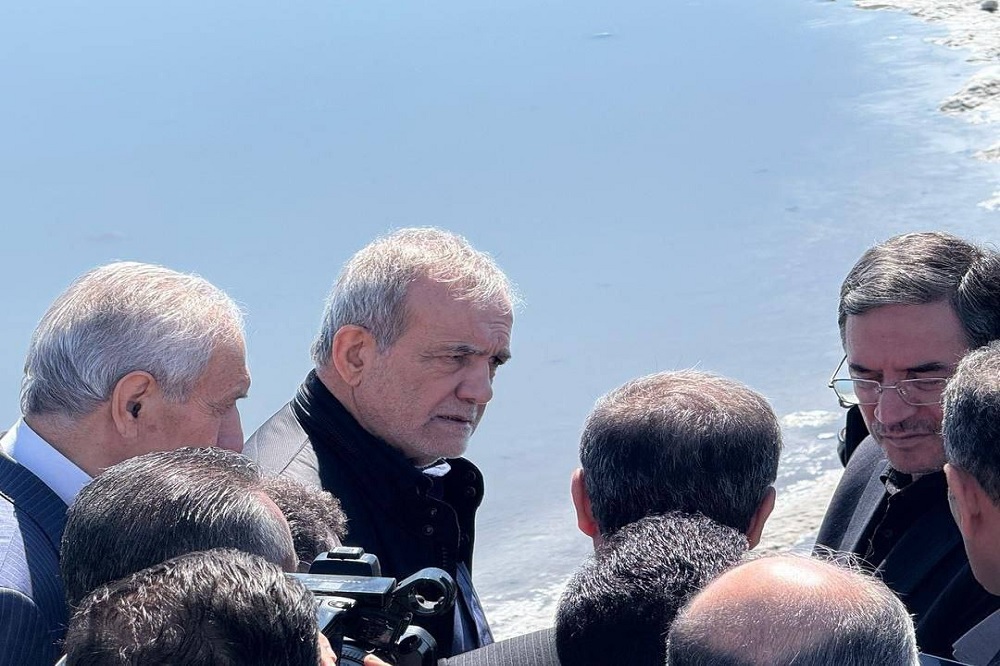 بازدید رییس جمهور از دریاچه ارومیه