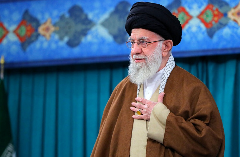 رهبری و مسالهی عدم مداخله در برنامهریزیهای اقتصادی