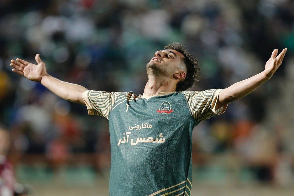 توقف بیجای پرسپولیس در قزوین!