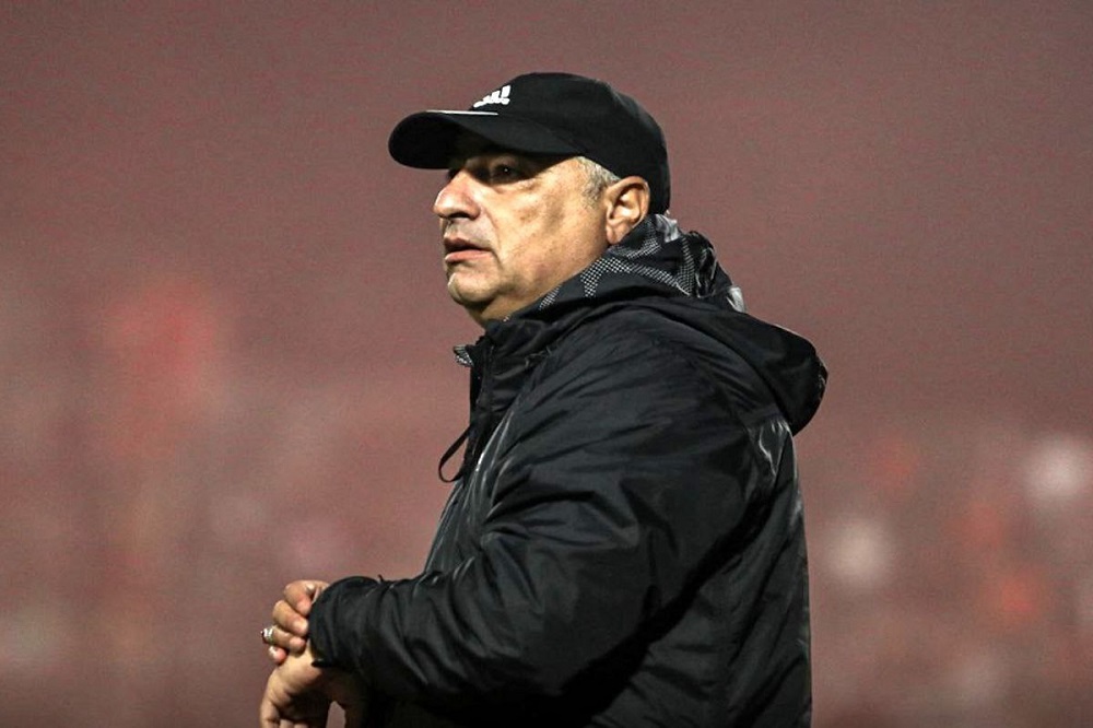 ساکت الهامی را بیاورید