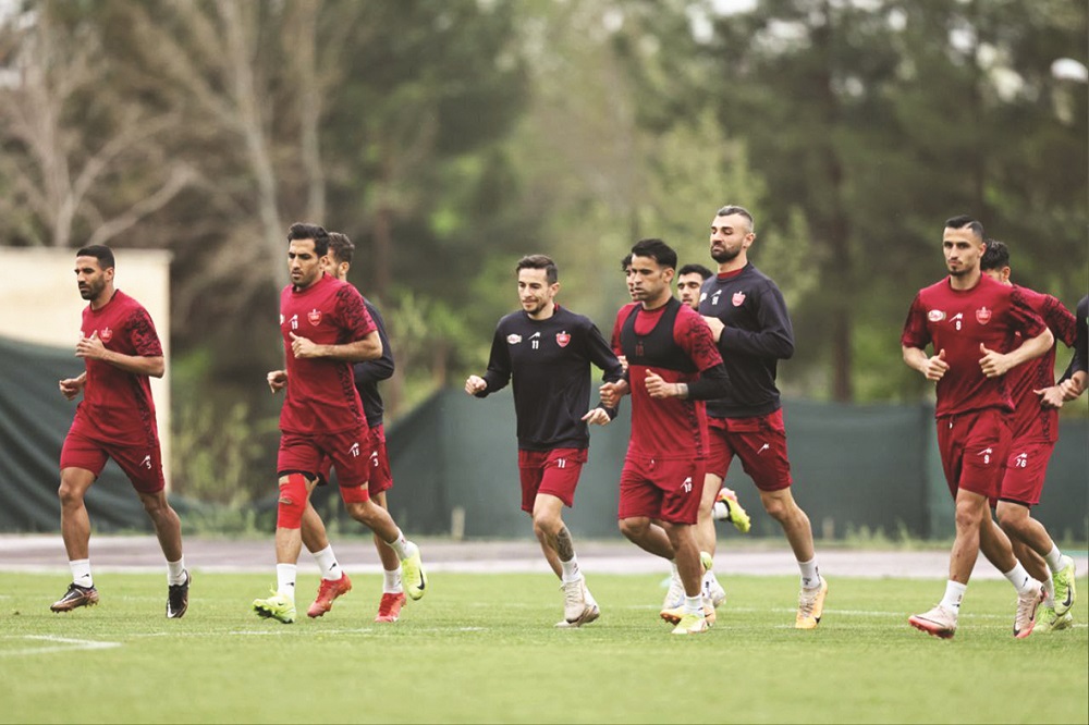 چنددستگی در رختکن پرسپولیس