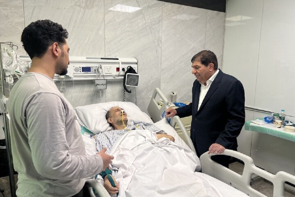 عیادت مشاور رهبر انقلاب از مجتبی رحماندوست