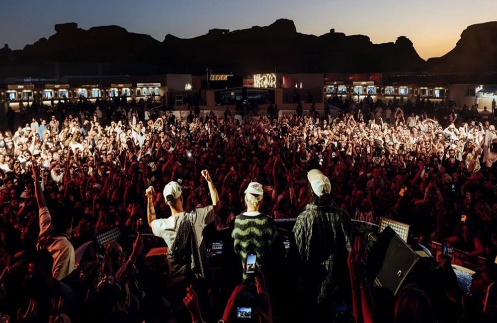 دیسکوی صحرایی در چند کیلومتری مسجدالنبی!