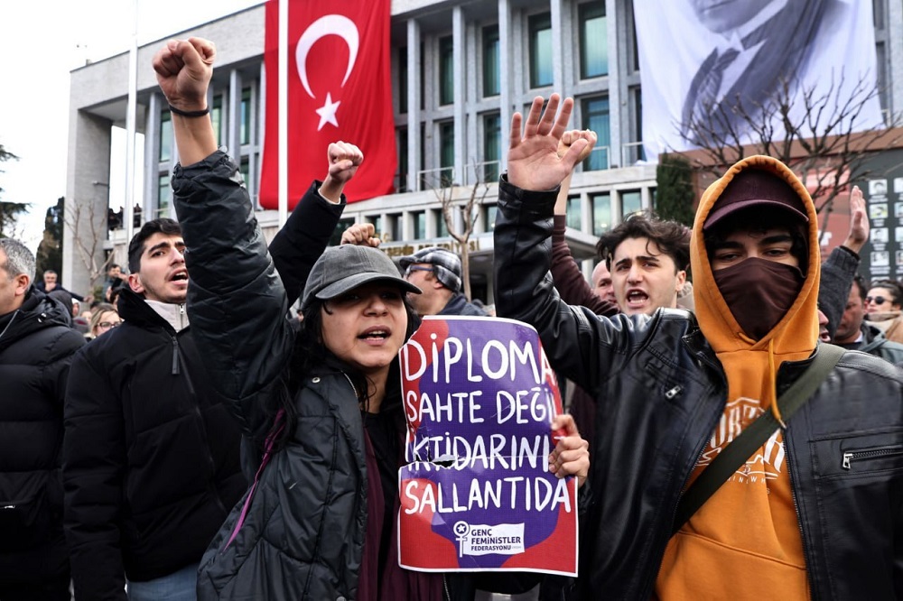 ۳ سال حبس برای ۱۳۹ معترض در استانبول