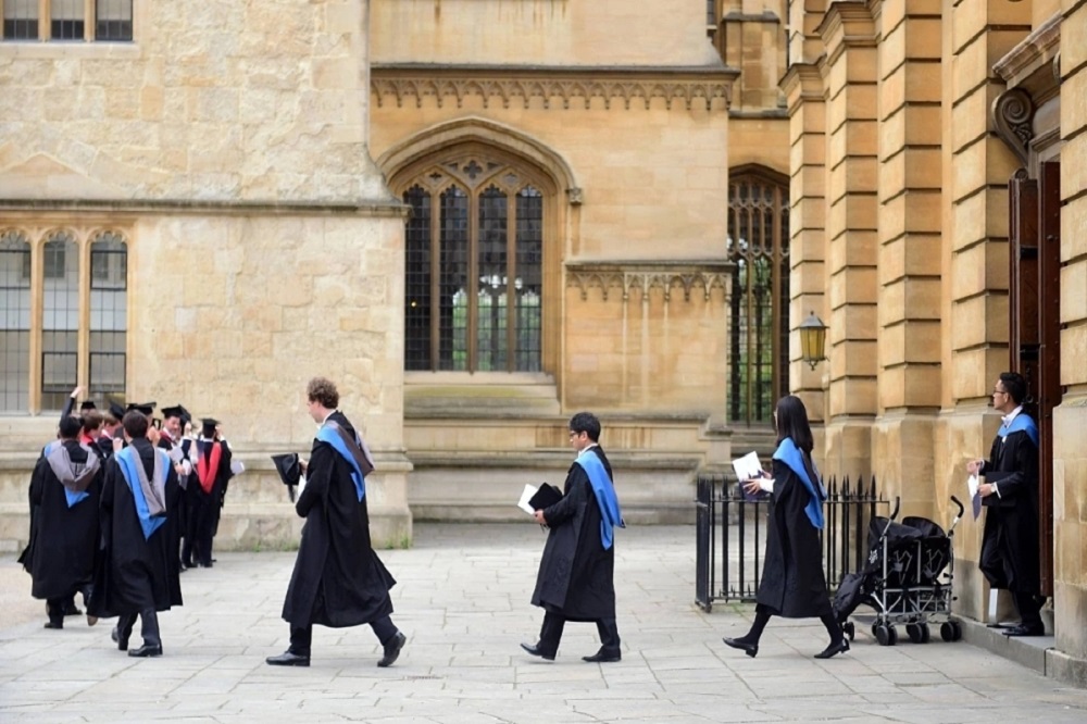 دانشگاههای انگلیس از تحقیقات دانشگاهی چقدر سود کردند؟