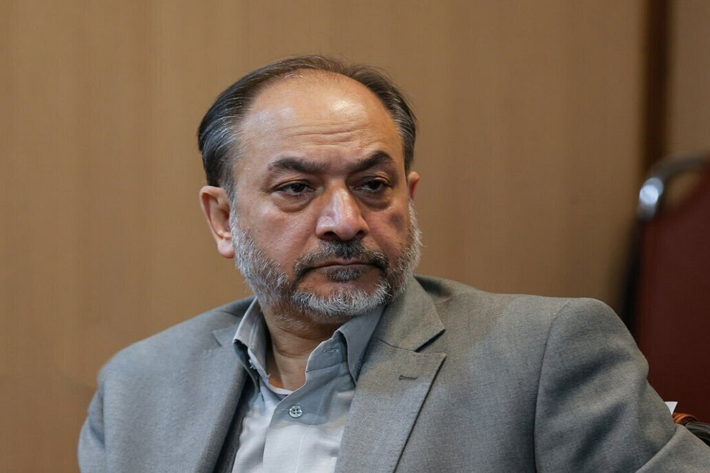 صدرالحسینی: نظارتهای قانونی آژانس را بپذیریم