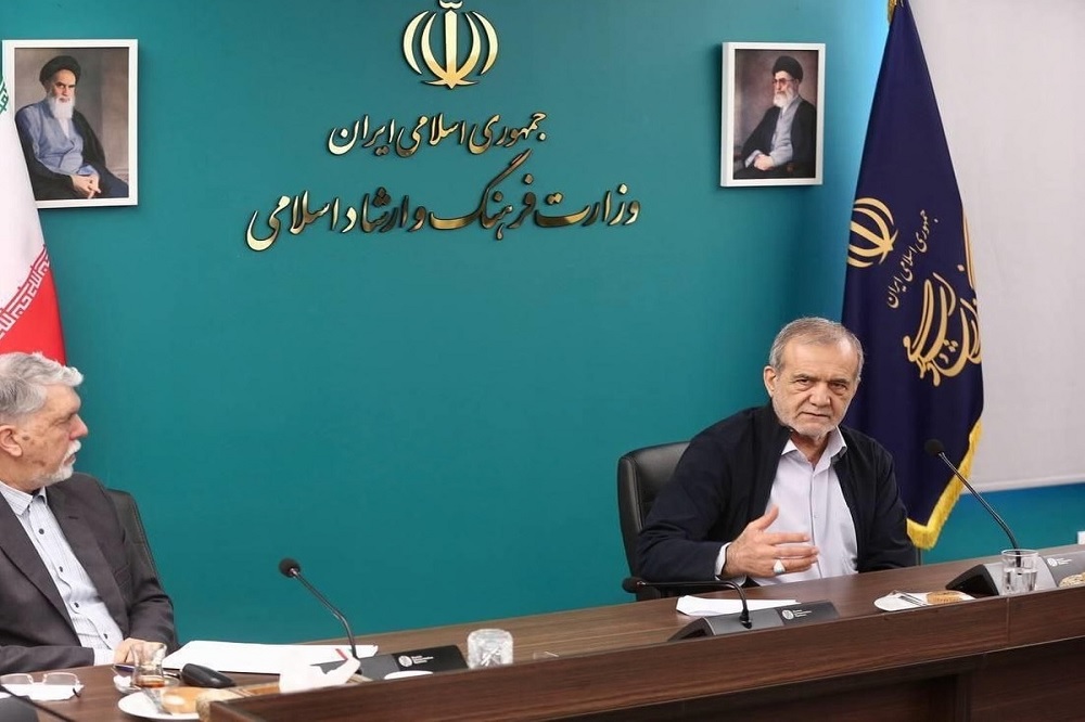 انتقادپزشکیان از نبود شفافیت در نظام تولیدات فرهنگی کشور