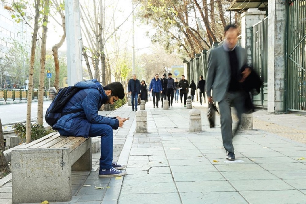 چطور از اندوه بهاری جان سالم بهدر ببریم؟