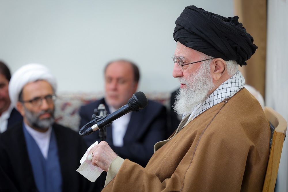 دیدار جمعی از مسئولان ارشد سه قوه با رهبر انقلاب