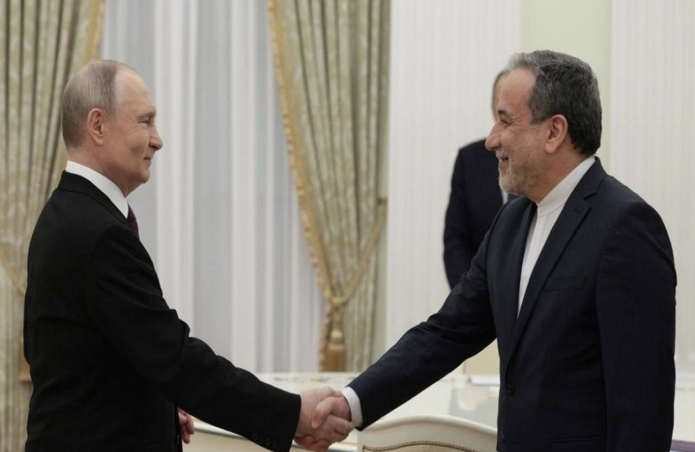 عراقچی پیام رهبر انقلاب را به پوتین ابلاغ کرد