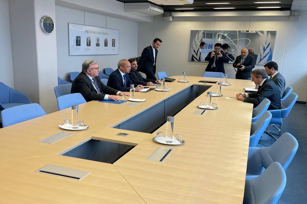 دیدار نمایندگان ایران، روسیه و چین با گروسی