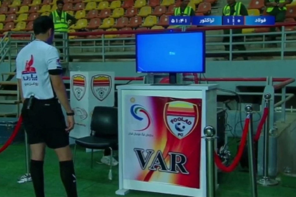 دلیل قطع VAR در فولاد آرهنا: نوسان برق!