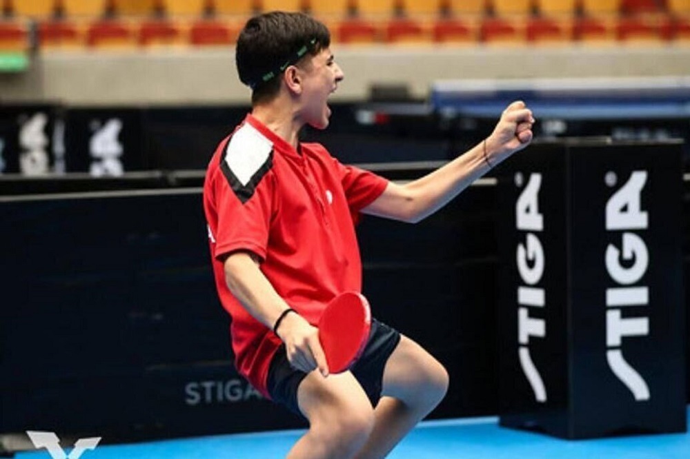 پیروزی بزرگ نابغه پینگپنگ ایران برابر قهرمان المپیک