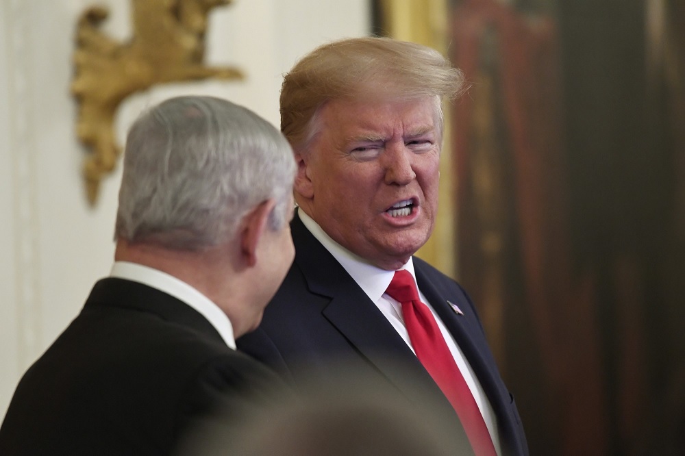 ترامپ: از حملات اسرائیل به ایران مطلع بودم