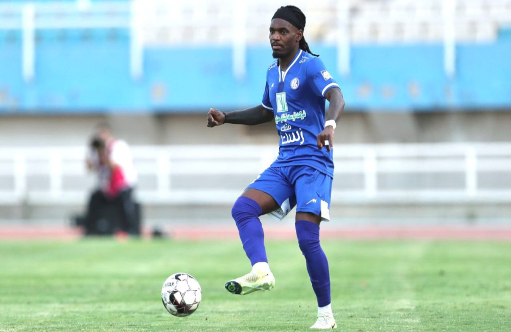 بیفوما، اولین خرید رسمی پرسپولیس