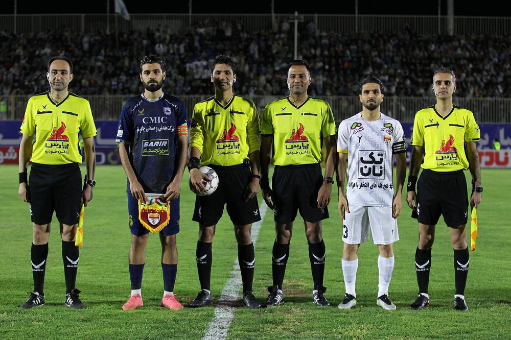 توقف شاگردان گلمحمدی در یزد