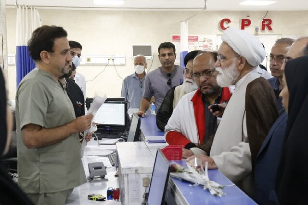 دلجویی نماینده ویژه رهبر انقلاب از حادثهدیدگان بندر رجایی