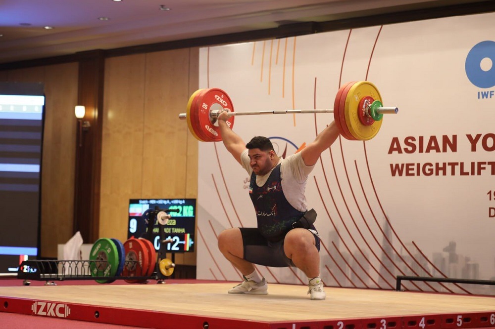 همه اعضای تیم ملی وزنهبرداری جوانان به پرواز رسیدند