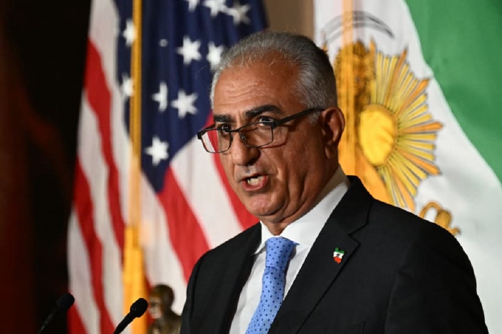 وقتی رضا پهلوی دزدی را از پدرش به ارث برد