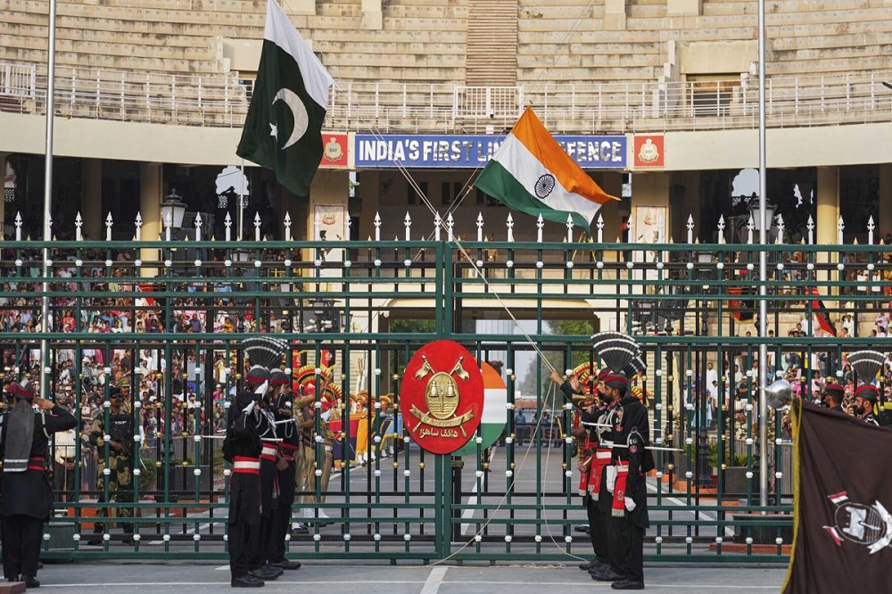 پاکستان و هند توافق آتشبس را تأیید کردند