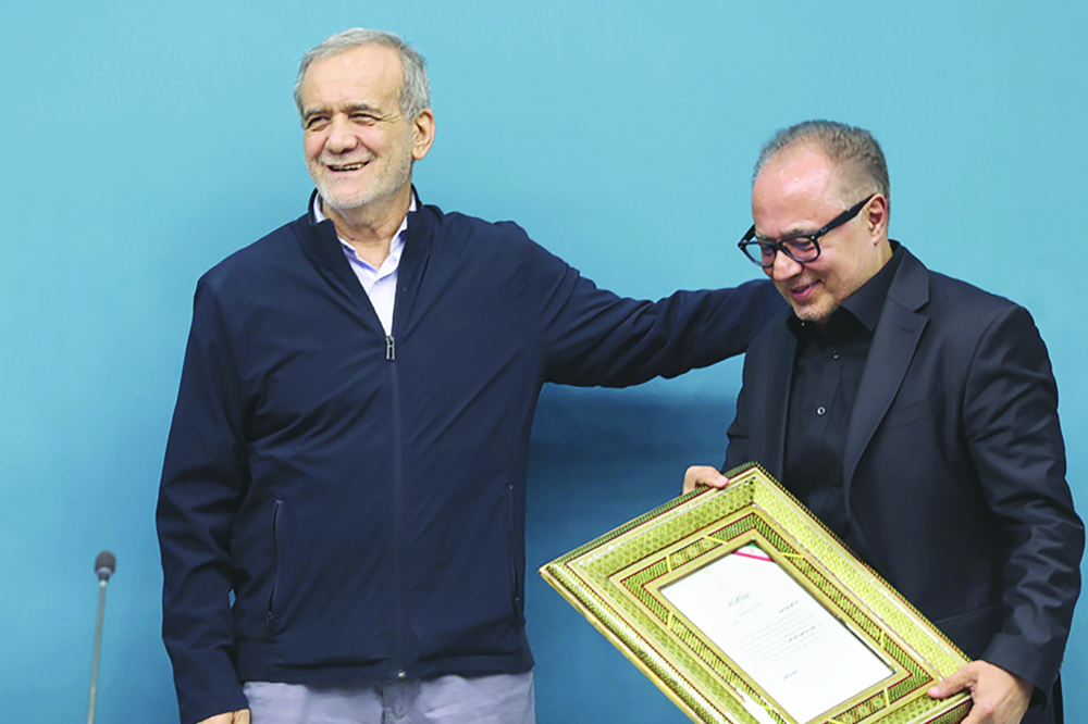 پیام عزل دبیری و چرخش خطرناک پزشکیان!