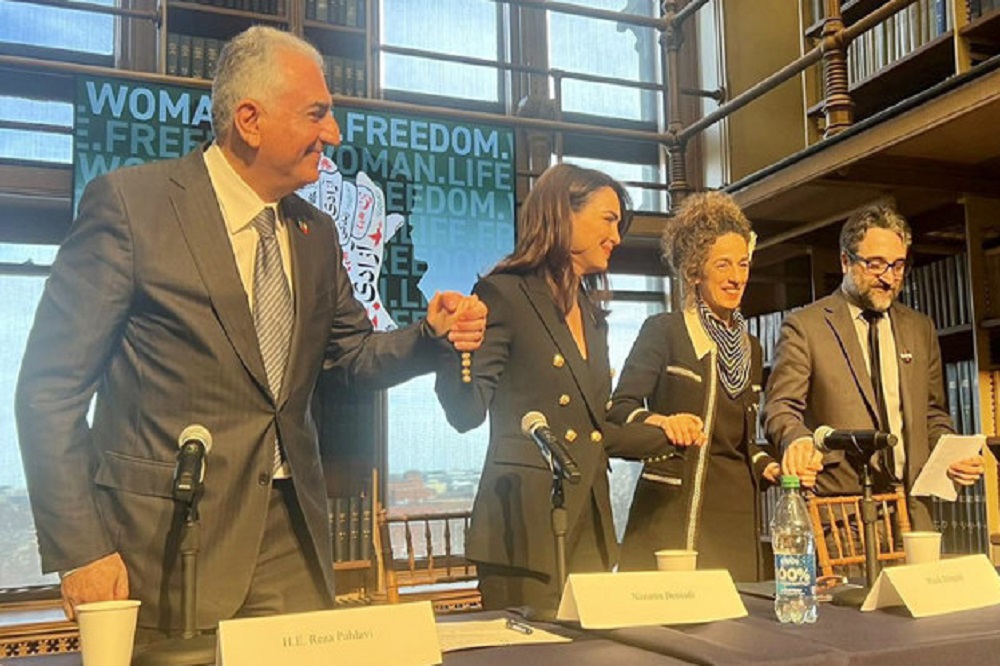 چوبحراج سلطنتطلبها به خلیجفارس