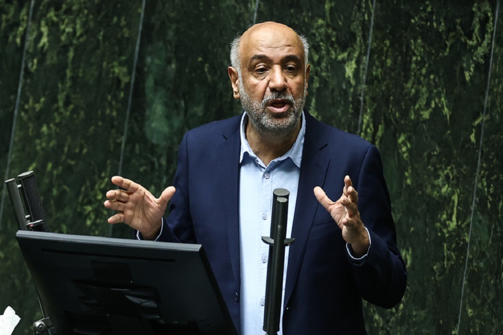 میدری از مجلس کارت زرد نگرفت