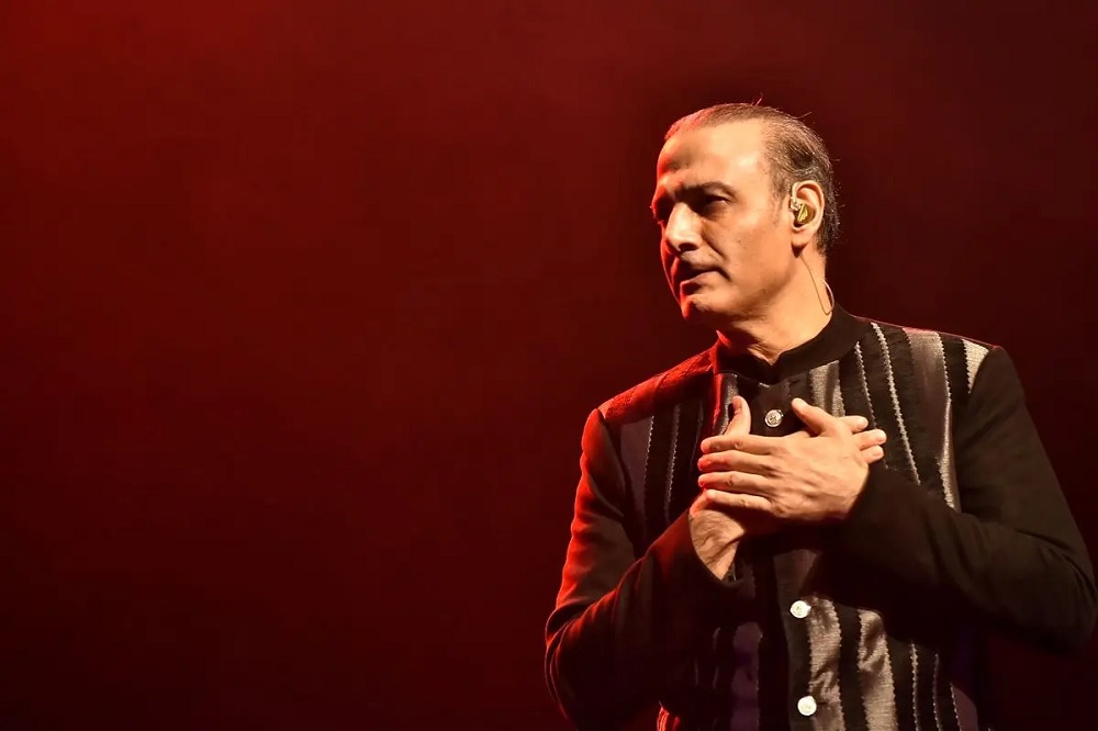 «علیرضا قربانی» در استادیوم آزادی میخواند