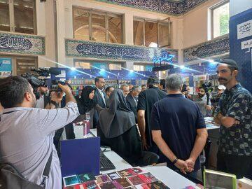 پزشکیان به نمایشگاه کتاب تهران رفت
