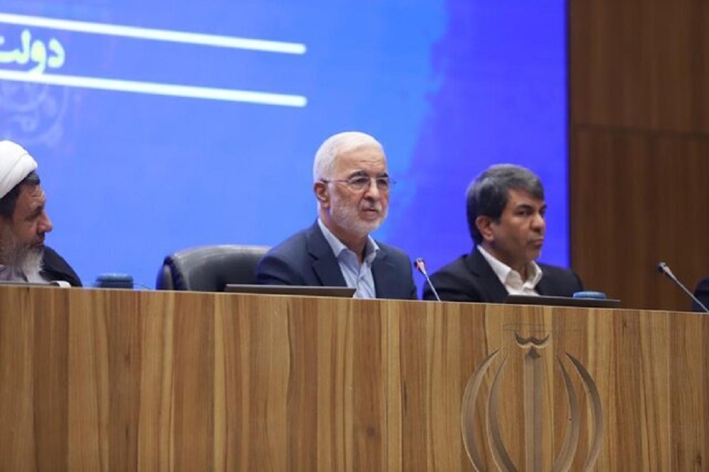 تعطیلی ۱۵ روزه صنایع شایعه‌ است