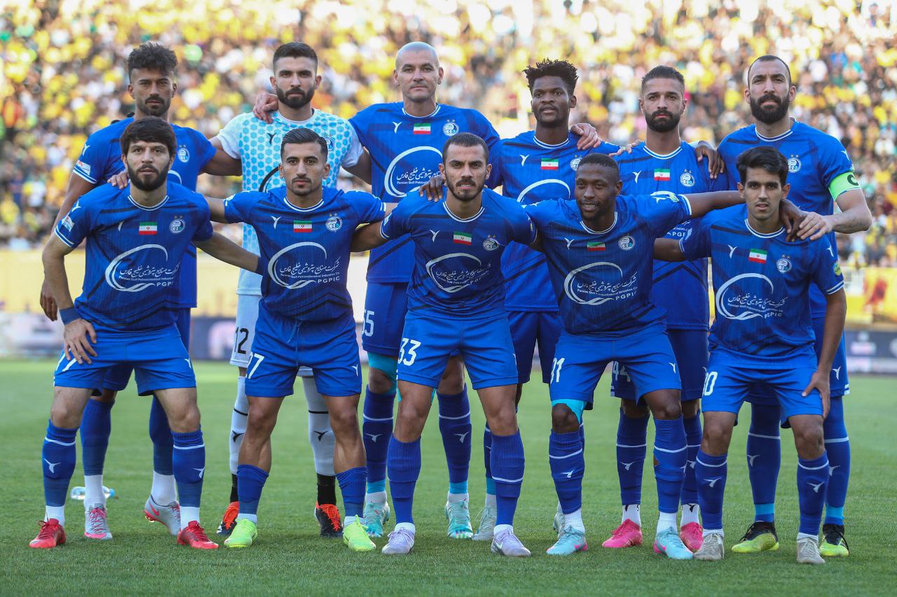 لیست خرید استقلال را چه کسی می‌نویسد؟