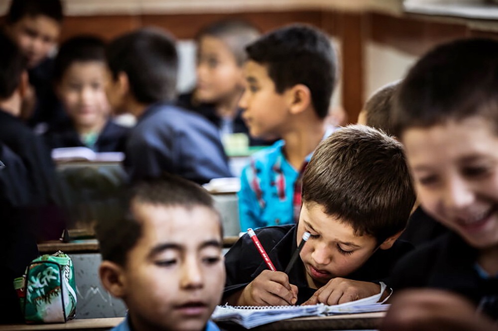 ۱۰ درصد بازماندگان از تحصیل در متوسط‌ اول مشکلات مالی دارند