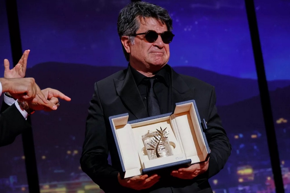 چرا جعفر پناهی فیلمساز وابسته است؟