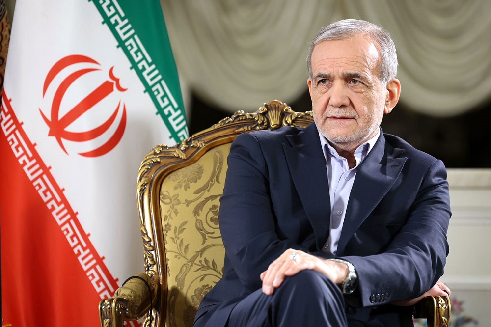 استقبال رسمی سلطان عمان از پزشکیان