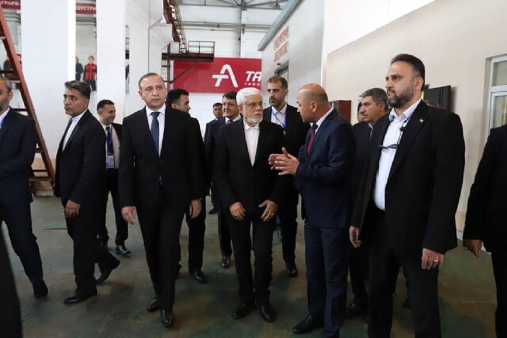 عارف در تاجیکستان: حمایت از بخش خصوصی ضروری است