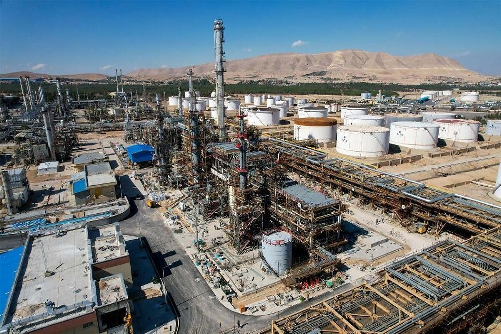 ۲ کشته و ۸ مصدوم بر اثر نشتی گاز در پالایشگاه شیراز