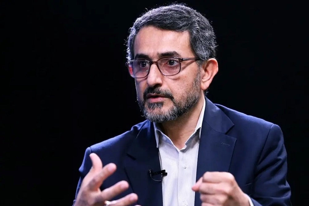 یک ستاد پیامک‌سازی، عمداً به دو قطبی‌سازی دامن می‌زند