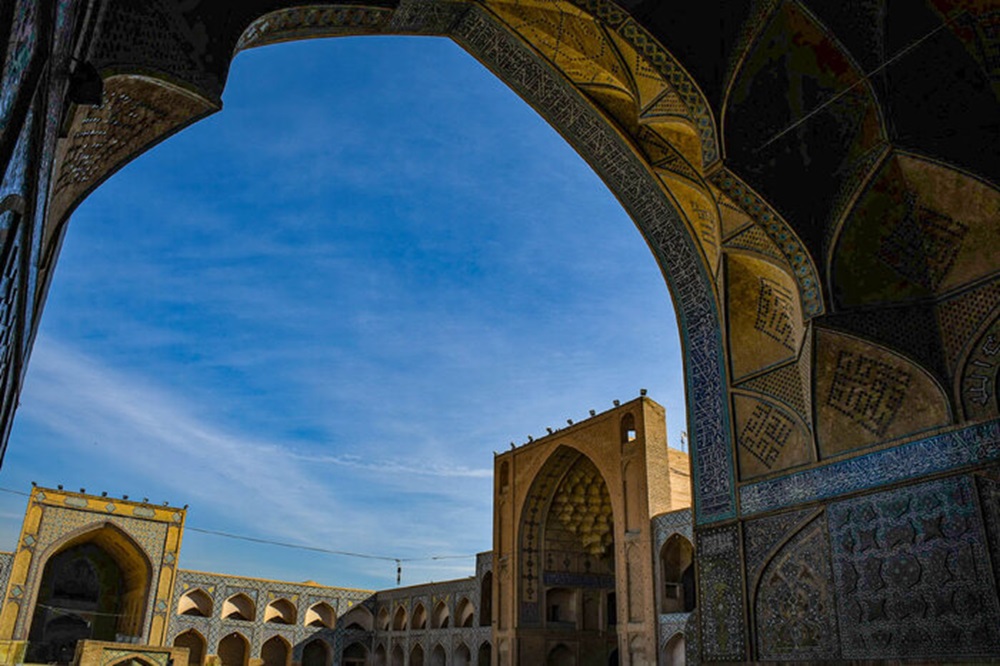 یونسکو به عبور مترو از «مسجد جامع» اصفهان ورود میکند