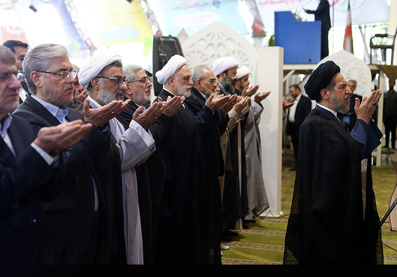 نماز عید قربان در دانشگاه تهران اقامه شد