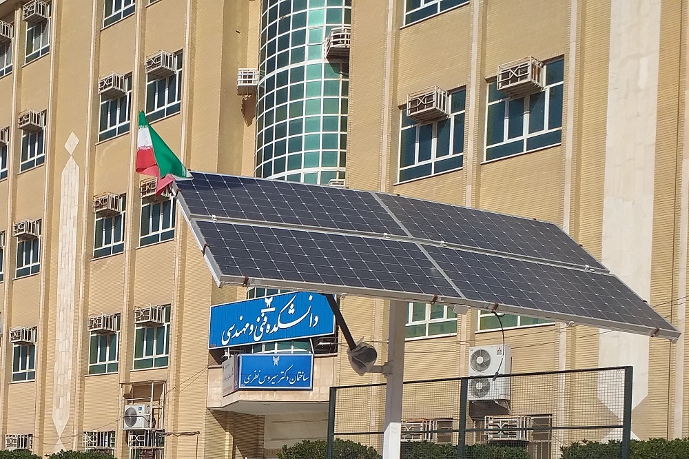 احداث نیروگاه خورشیدی در دانشگاه آزاد