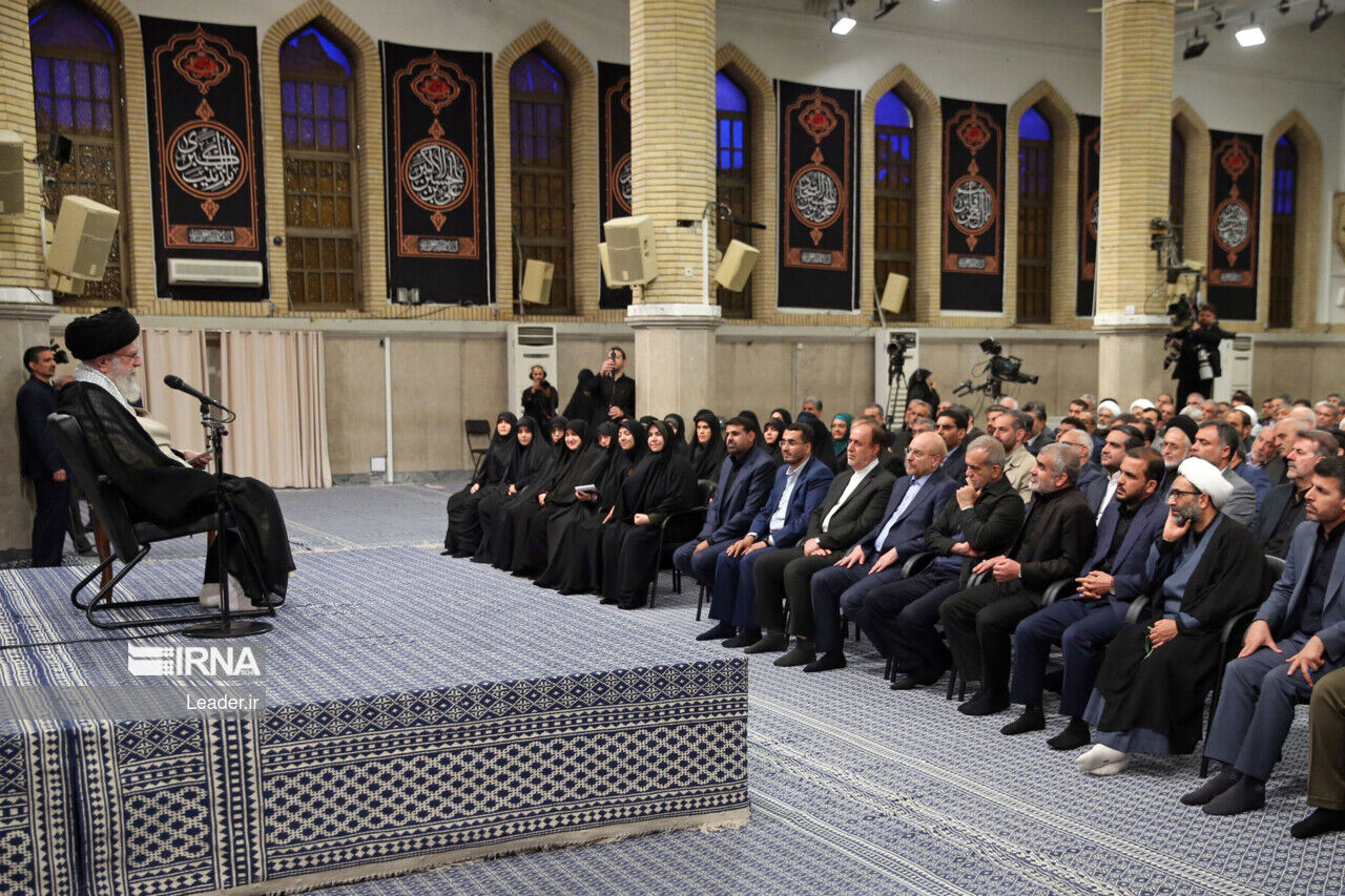 نمایندگان مجلس با رهبر انقلاب دیدار میکنند