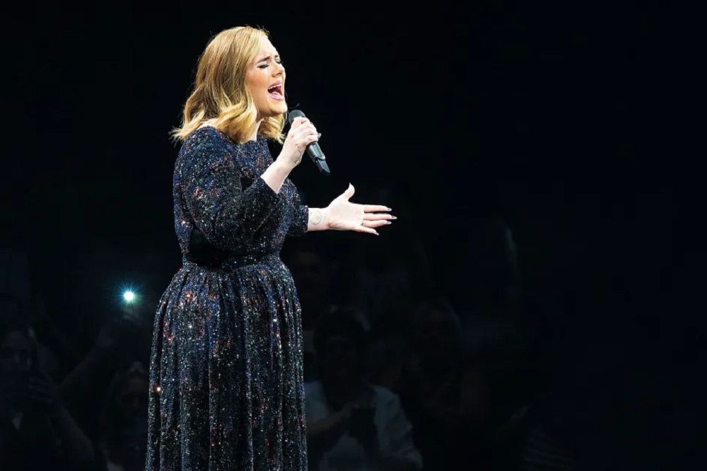 مقایسهای جالب میان ۱۰ کنسرت خوانندگان ایرانی و خارجی