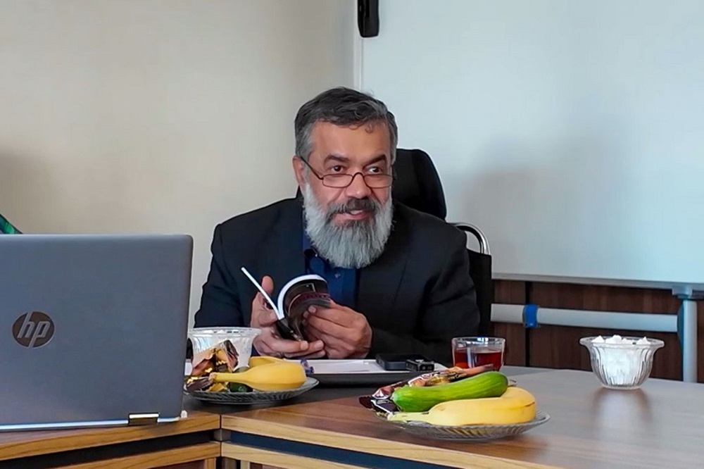 رونمایی شماره جدید نشریه «عین» با حضور حاج محمود کریمی