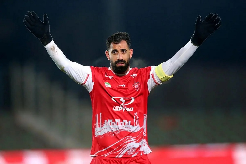 کنعانیزادگان با پرسپولیس تمدید کرد