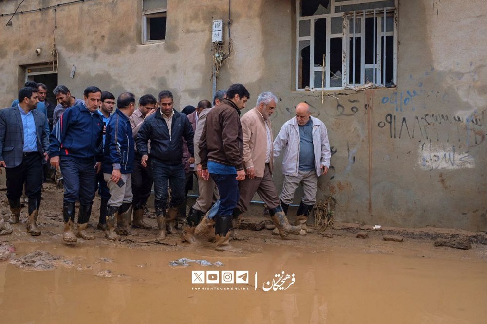 عکس‌هایی از شهید طهرانچی در کنار مردم