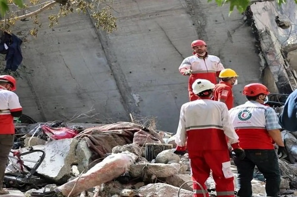 حملۀ مستقیم رژیم صهیونیستى به تیم‌هاى امدادى هلال احمر