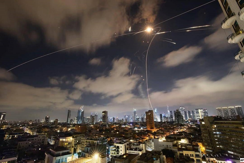 موج جدید حمله موشکی ایران آغاز شد